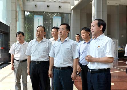 【陜鼓集團(tuán)】陜西省副省長(zhǎng)陸治原:陜鼓發(fā)展走在行業(yè)前列 具備旗幟與標(biāo)桿意義