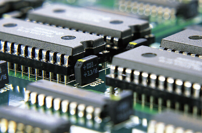 推動(dòng)中國電子信息產(chǎn)業(yè)朝著高端化、品牌化、國際化發(fā)展